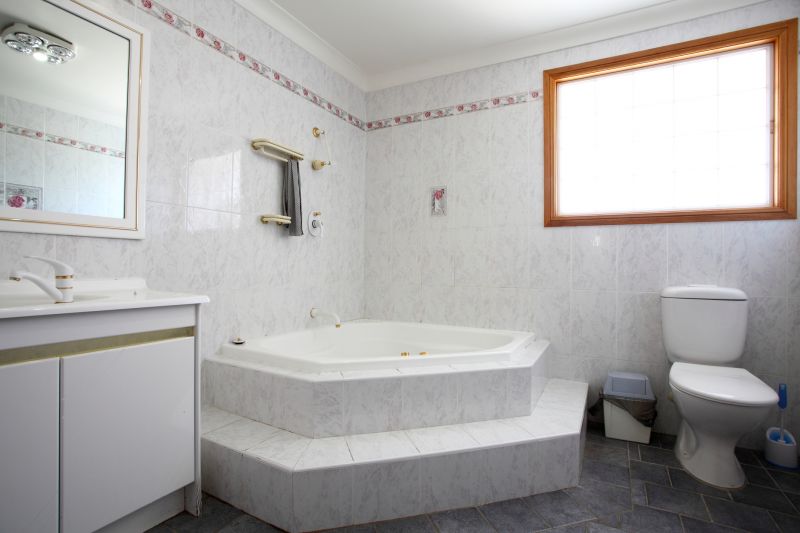 Cost of Bathtub Installation in Farmington, NM